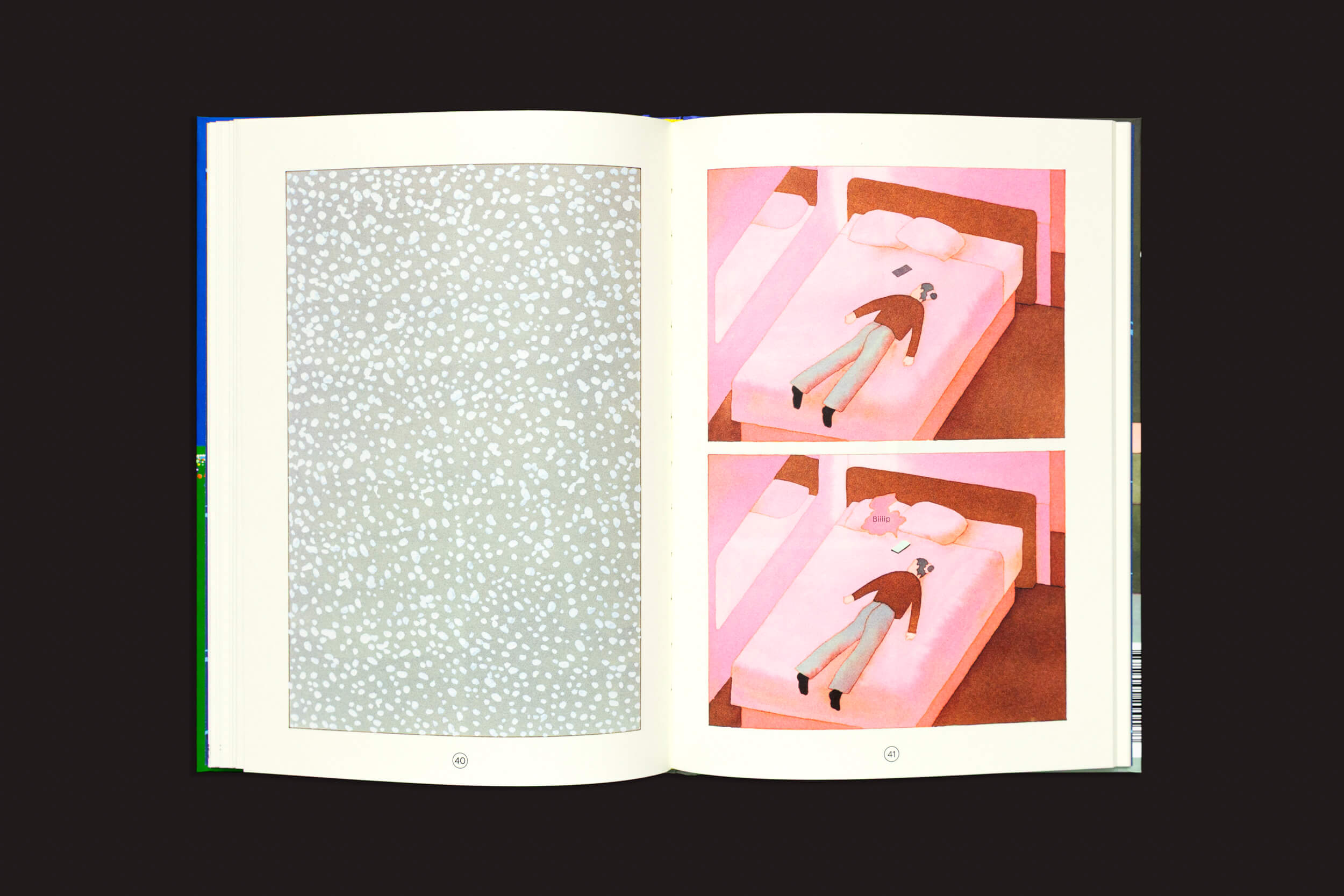 Uma cópia aberta de André Derainne: Des fourmis dans les jambes, da Fidéle Editions, mostra um padrão de pontos cinza e branco na página esquerda e duas cenas em estilo quadrinho rosa de uma pessoa deitada na cama, olhando para o teto, à direita.