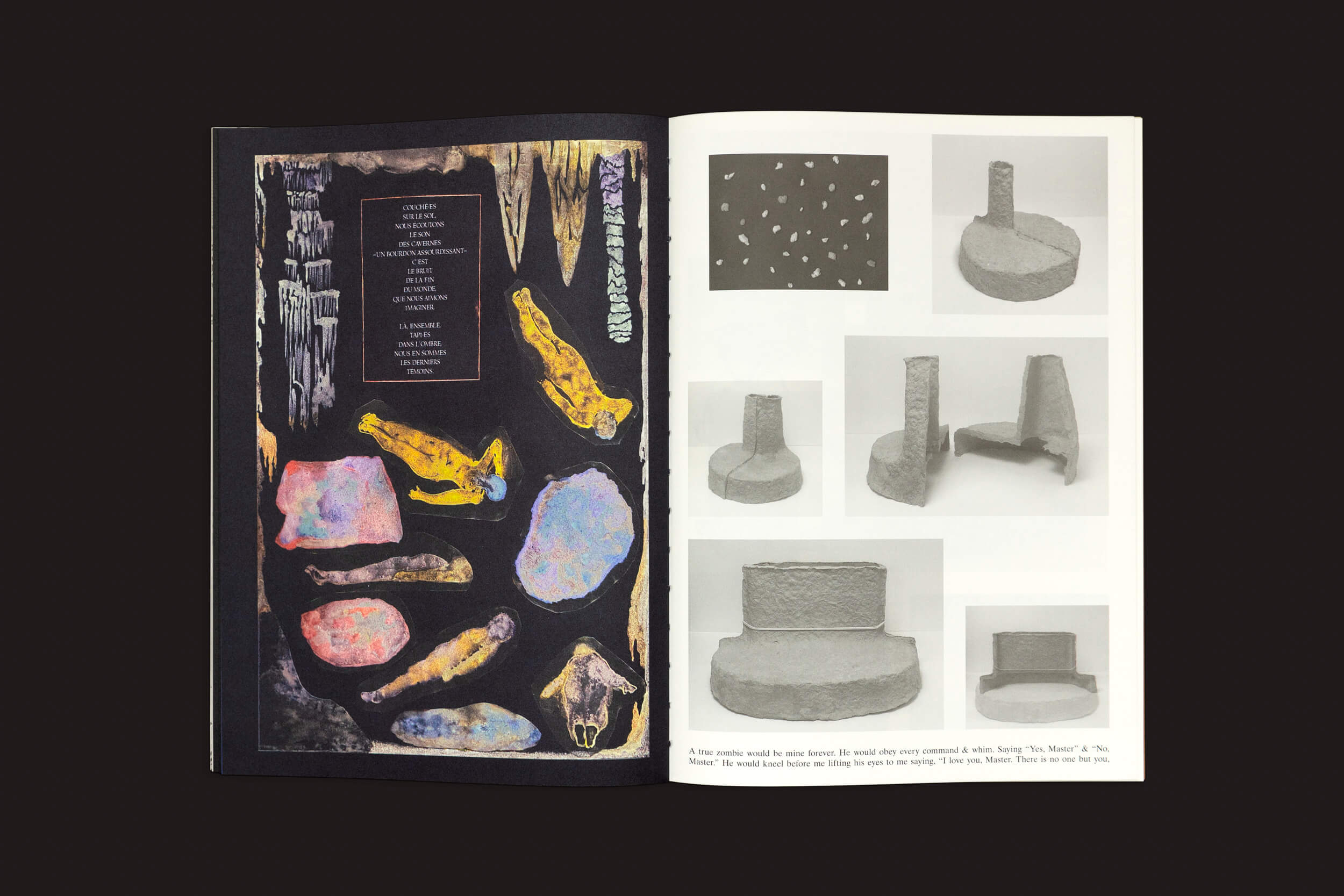 Um livro aberto em um fundo escuro revela Lagon #7: Pluie, da Lagon Revue. A página da esquerda exibe formas abstratas coloridas semelhantes a narrativas gráficas, enquanto a página da direita apresenta imagens em tons de cinza de estruturas semelhantes a pedras com texto pequeno.