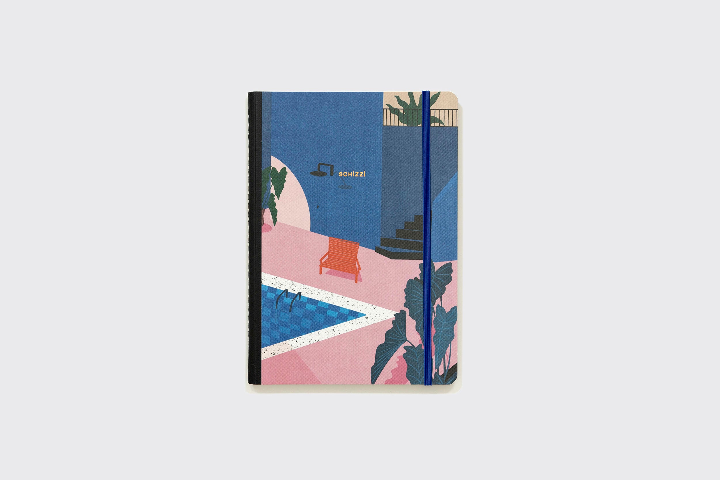 O Caderno de Desenhos Extra Grande da Schizzibooks apresenta uma capa com uma cadeira vermelha à beira da piscina, plantas tropicais exuberantes e arquitetura geométrica azul. Feito com papel sem ácido para preservar seus desenhos.