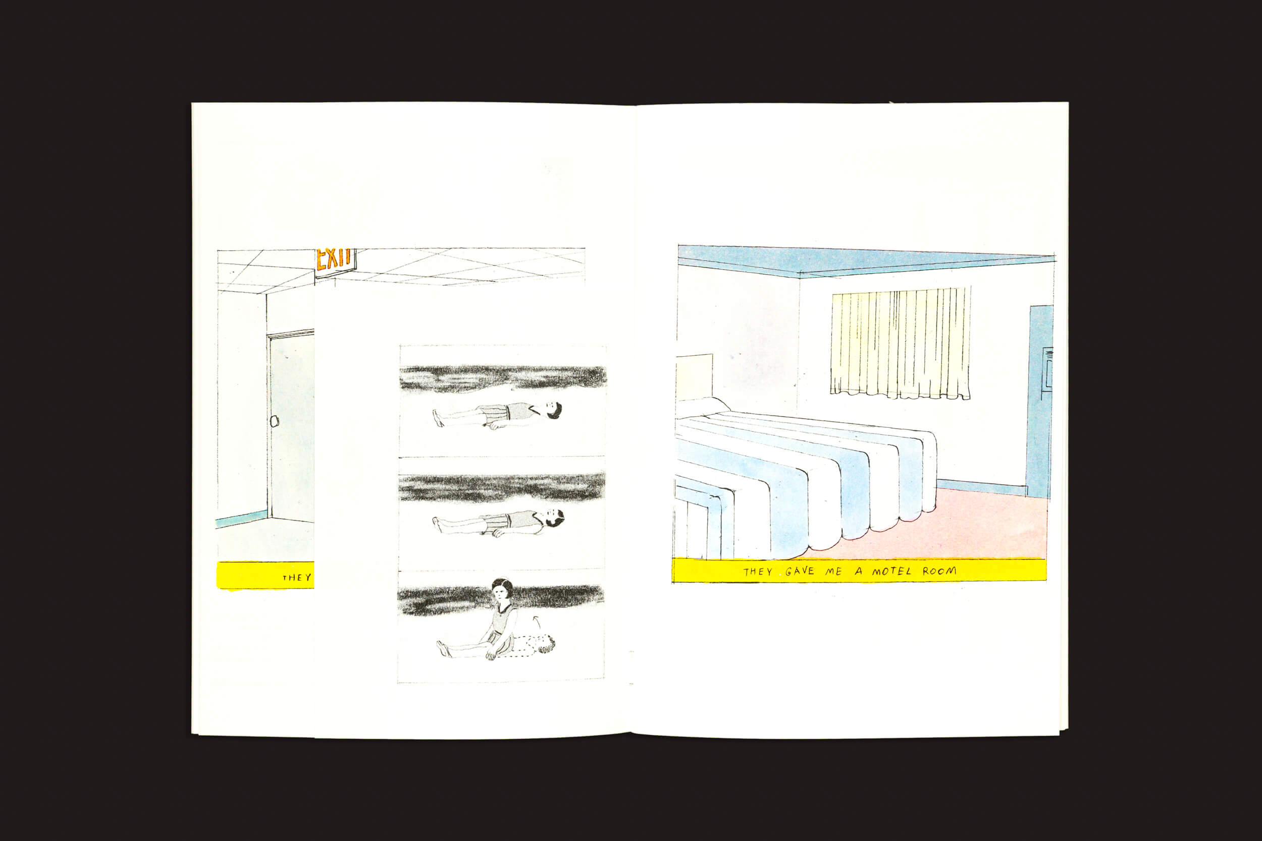 Em Melek Zertal: Sleepless, da Fidéle Editions, um livro aberto mostra uma porta rotulada SAÍDA com esboços de alguém deitado à esquerda e uma cama de quarto de motel com a legenda ELES ME DERAM UM QUARTO DE MOTEL, uma reminiscência de Arquivo X e Dana Scully.