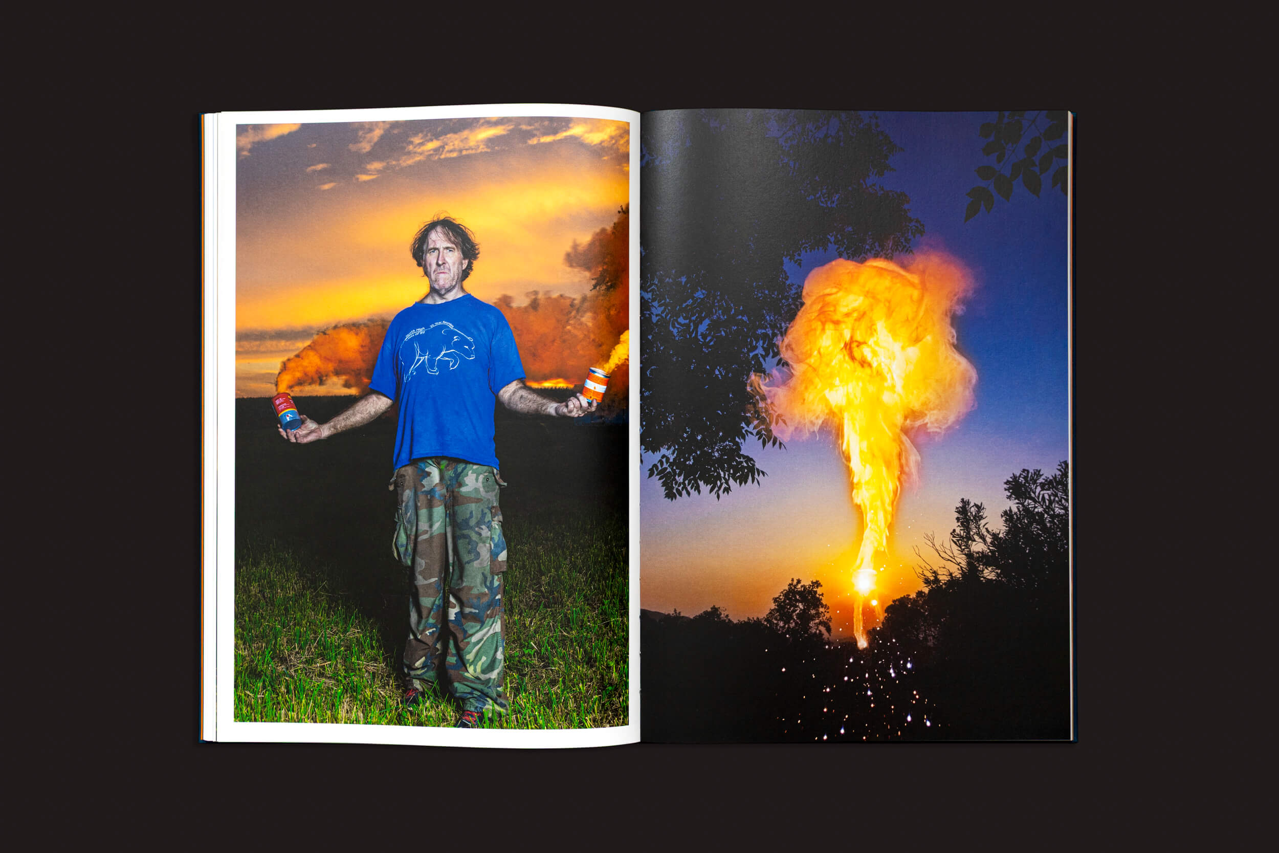 Em "Kevin Cooley: The Wizard of Awe", de The Eriskay Connection, um livro aberto revela Ken Miller vestindo uma camiseta azul e calças camufladas com latas de spray contra um pôr do sol ardente, enquanto uma explosão pirotécnica ilumina a página oposta.