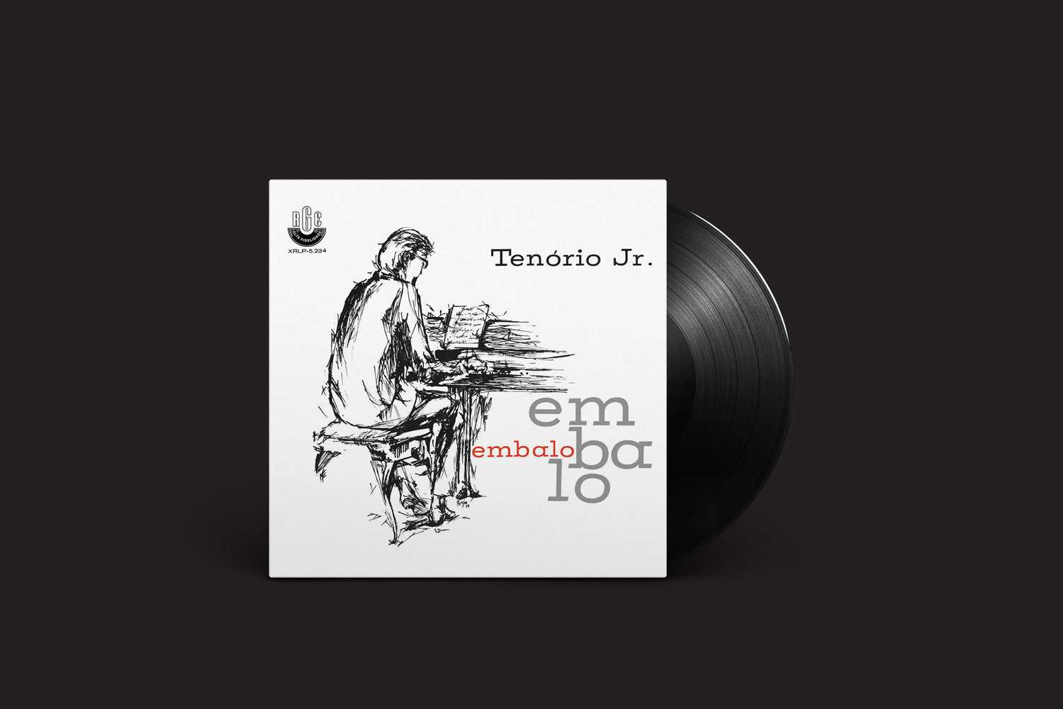 Um disco de vinil desliza parcialmente para fora de uma capa branca com o desenho de um pianista e o texto "Tenório Jr.: Embalo" (Mr. Bongo), com "embalo" em vermelho e cinza, evocando vibrações de samba-jazz e bossa nova.
